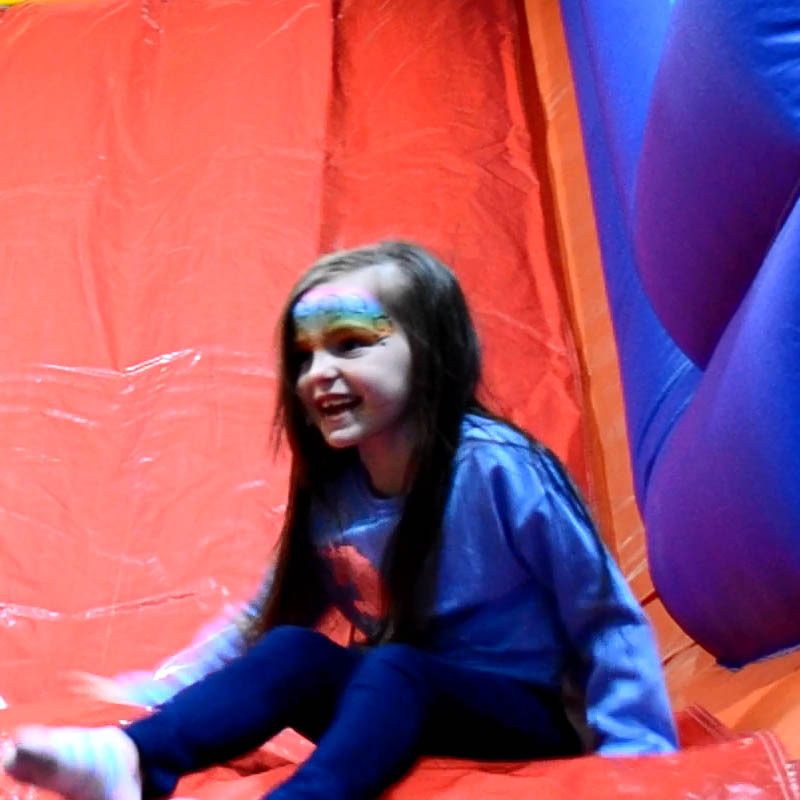 Childrens Birthday Parties in Coxhoe with a giant inflatable obstacle course/bouncy castle 